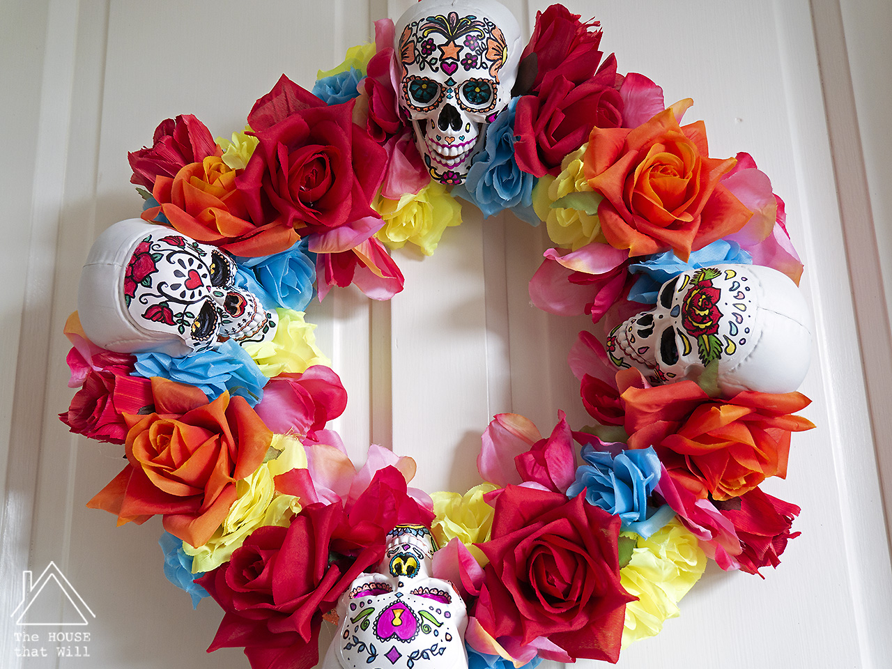 The House that Will | DIY Day of the Dead Dia de los Muertos sugar skull wreath Halloween decor