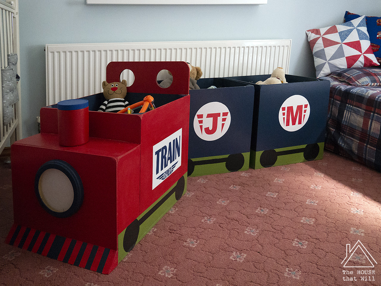 toy box train